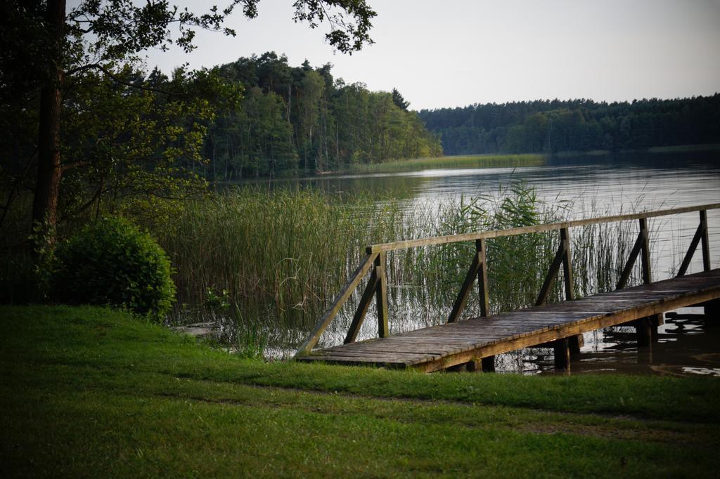 Hotel Kleines Meer Варен Екстериор снимка
